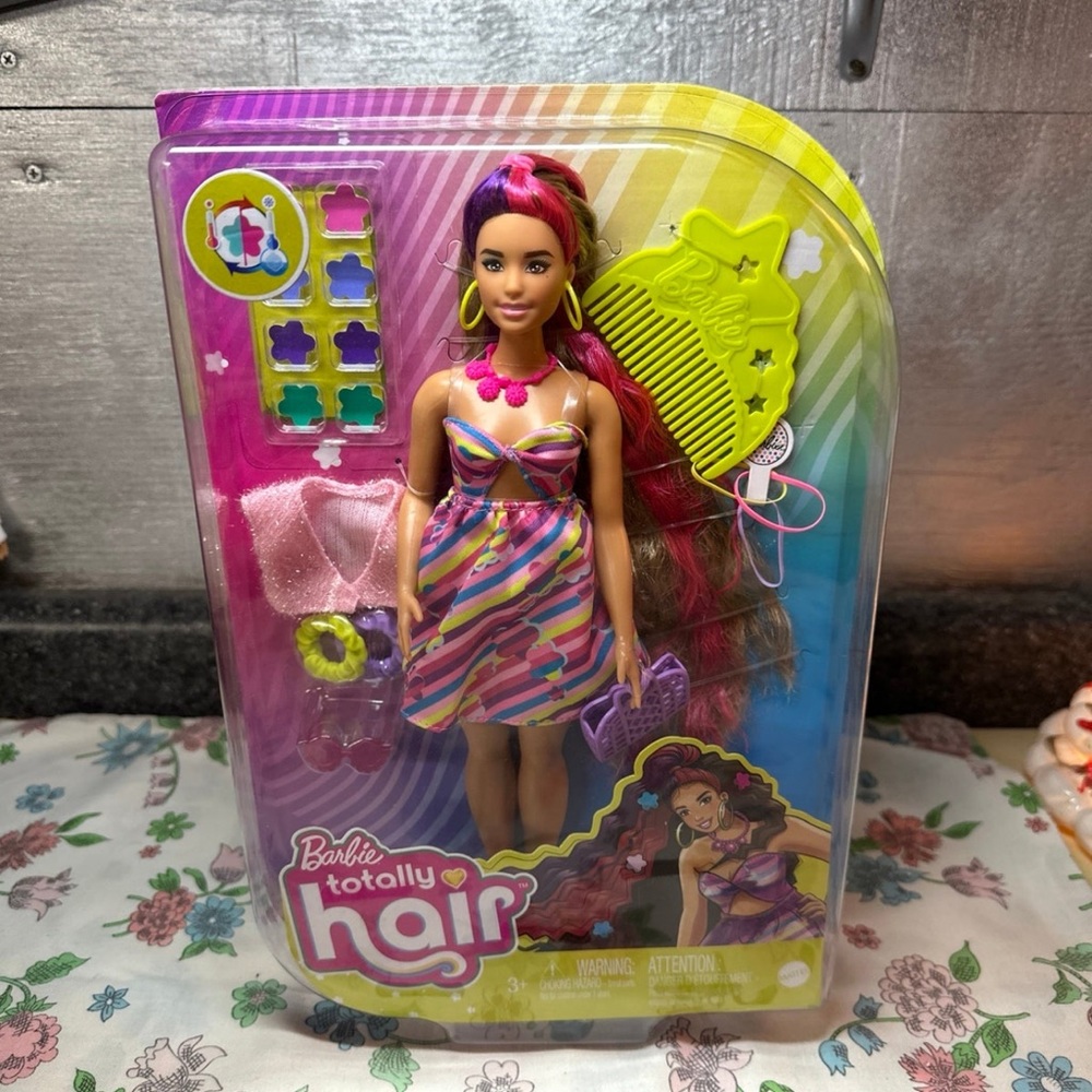 Barbie Totally Hair flower-themed doll NIB